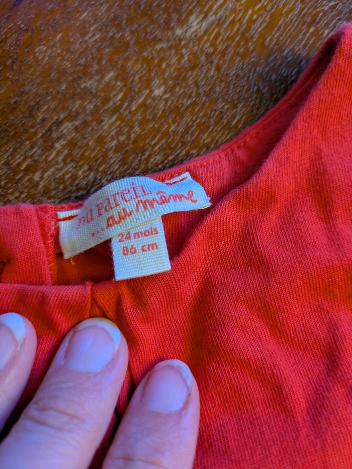 Jolie robe doublée rouge motifs lapins Dpam 24 mois - photo numéro 3