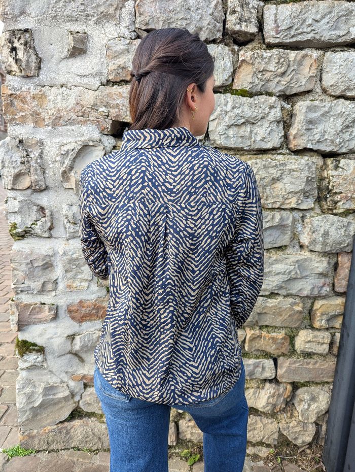 Chemise marine/taupe Zèbre
Taille S/M - photo numéro 5