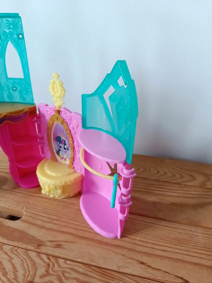 Château my little pony pas complet - photo numéro 4