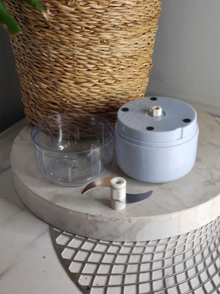 Mini hachoir autonome - photo numéro 3