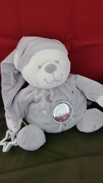Doudou ours gris blanc rayé hochet MAX ET SAX