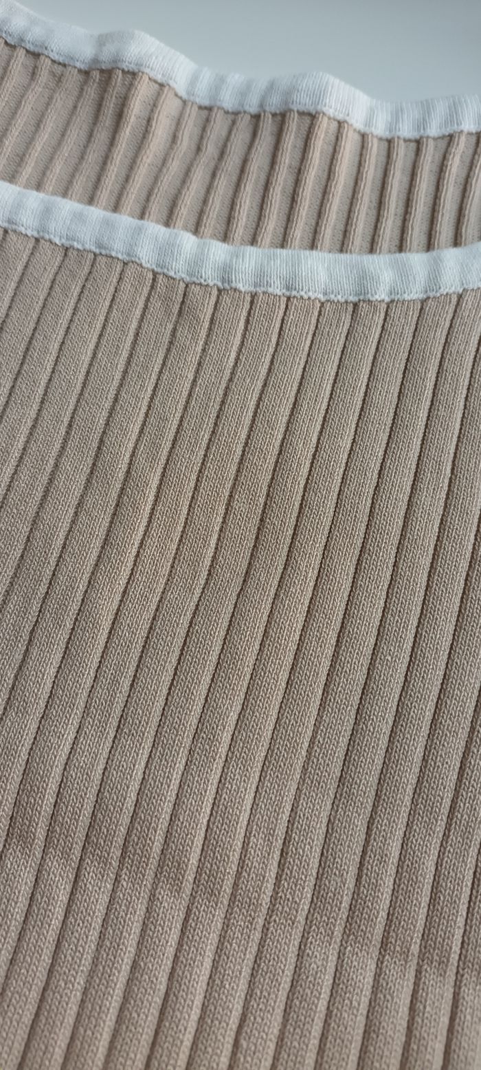 Top beige - photo numéro 2
