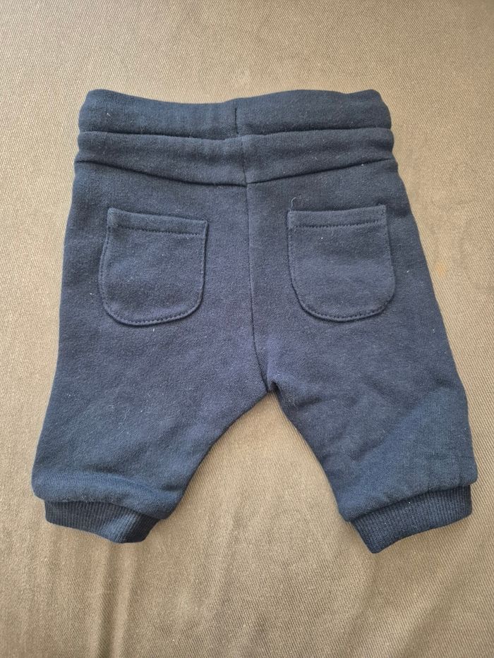 Pantalon - 1mois - photo numéro 2