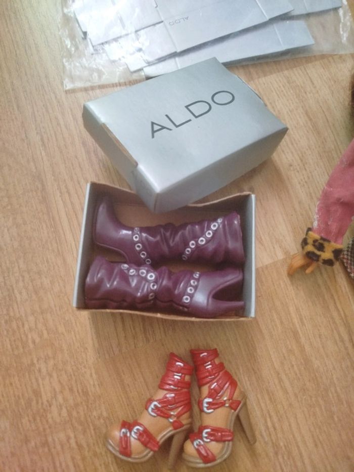 Poupée collection myscene Aldo shopping 2004 - photo numéro 5
