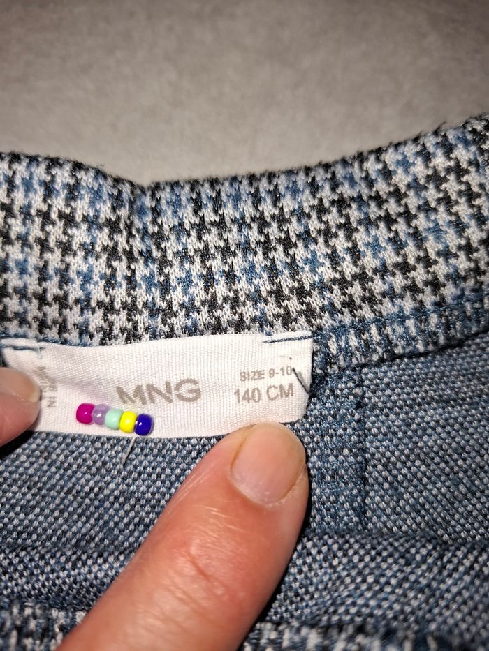 Jupe mangon9/10 ans - photo numéro 3