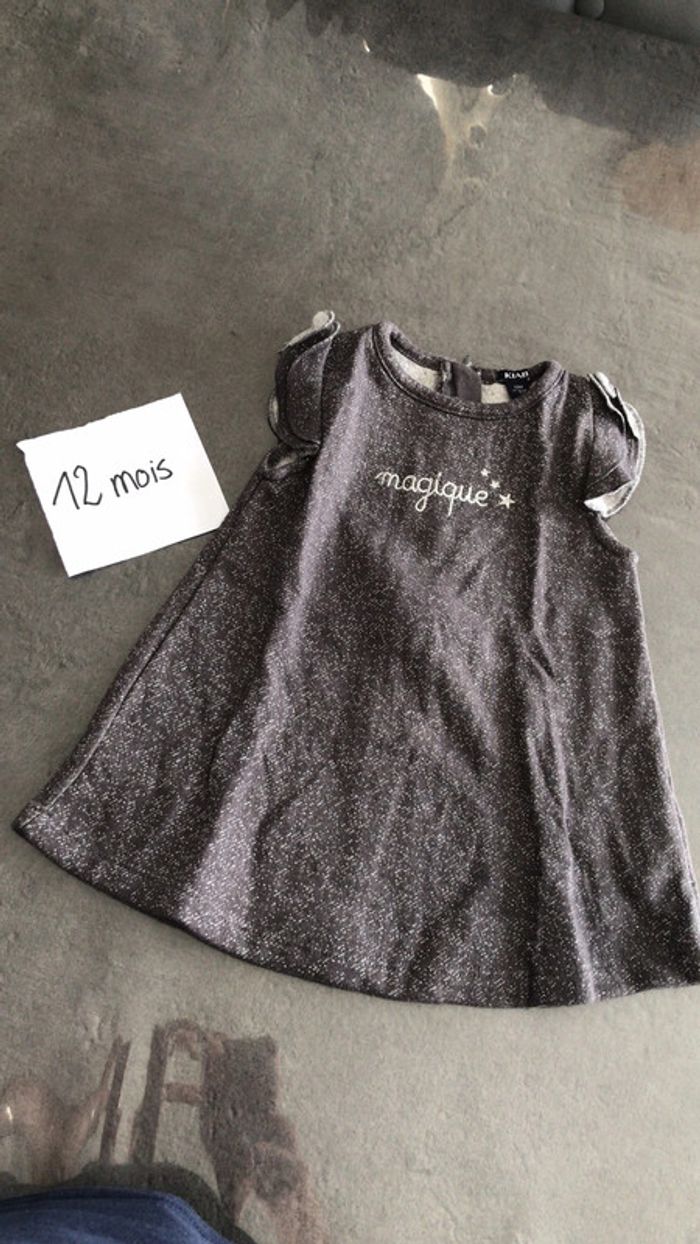 Robe grise