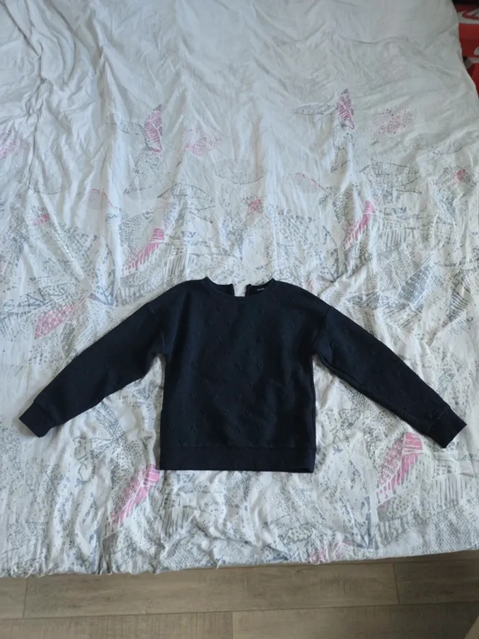 Pull fille taille 6ans kiabi
