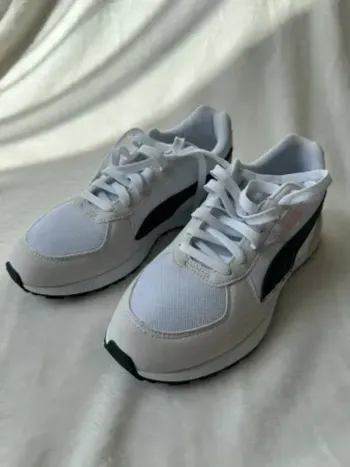 Puma baskets neuves femme taille 40 – Sneakers blanches et noires