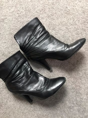 Bottines cuir noir 37