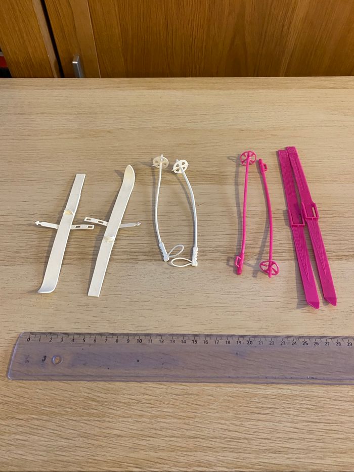 Accessoires poupée mannequin ski rose blanc