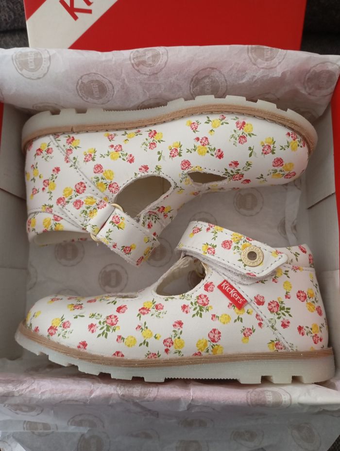Kickers neuves pour fille en taille 24