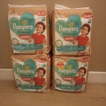 Lot Pampers harmonie Pants taille 6 (96 couches)