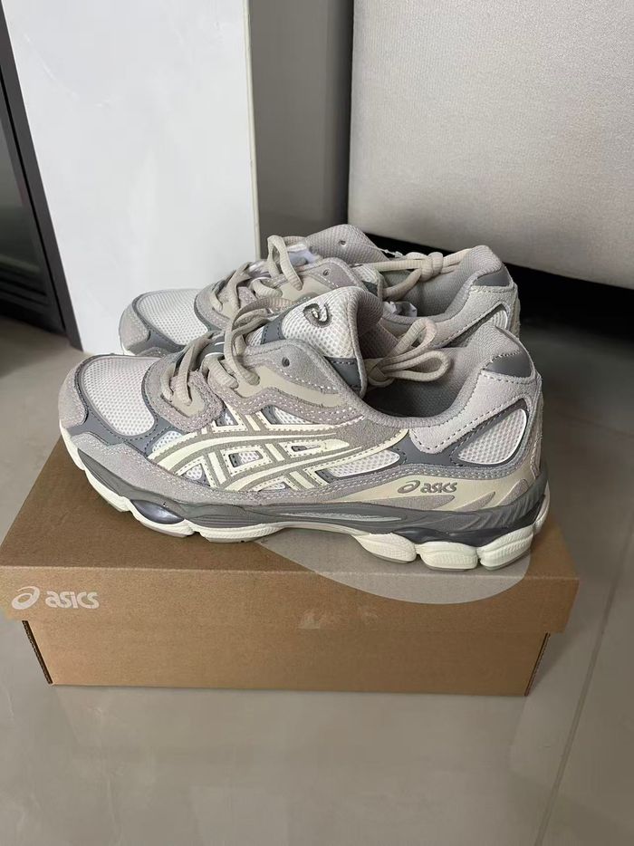 Asics GEL-NYC Gris 40 - photo numéro 2