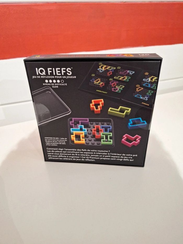 Smart games IQ Fiefs - Neuf Prix non négociable - photo numéro 2