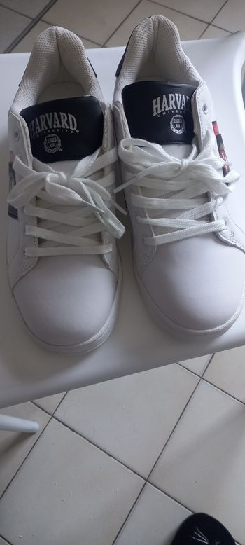 Basket blanche neuve