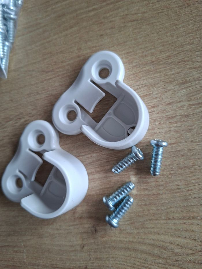 4 supports tringle ikea Pax armoire rangement vêtements  et ses visde - photo numéro 4