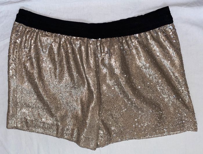 short en sequins Zara doré taille Xs - photo numéro 3