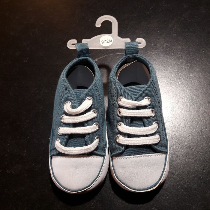 Chaussures/baskets 9-12mois
