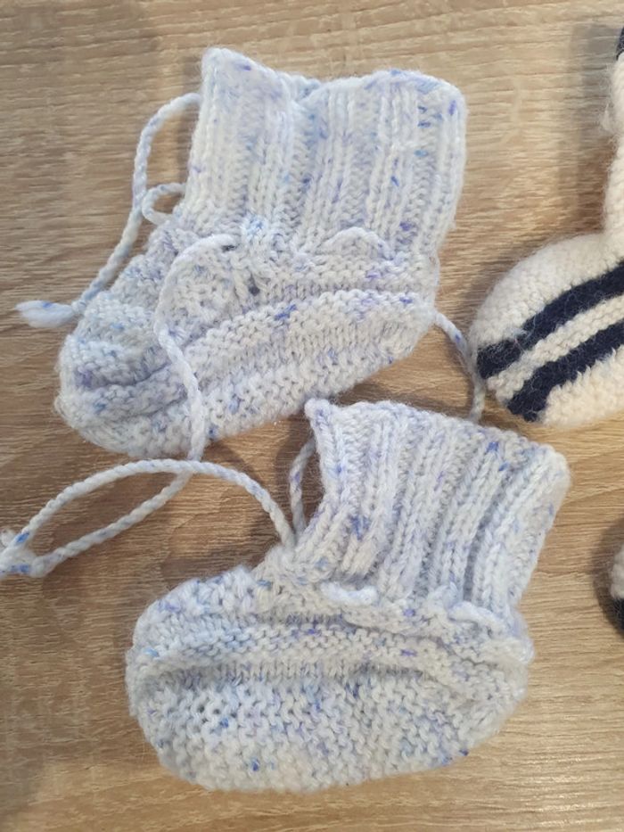 Chaussettes bébé naissance fait main - photo numéro 2