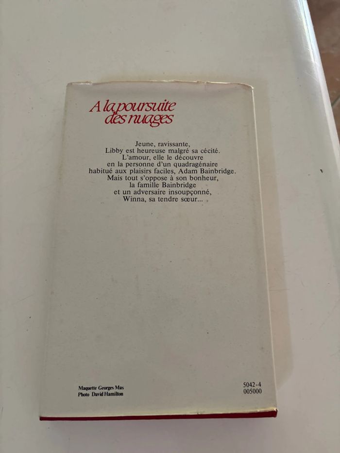 Livre à la poursuite des nuages - photo numéro 3