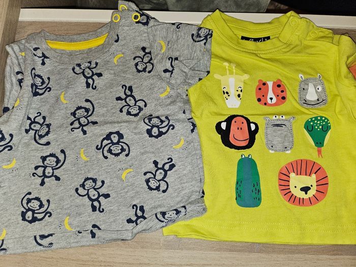 Lot t-shirt bébé 6 mois - photo numéro 2
