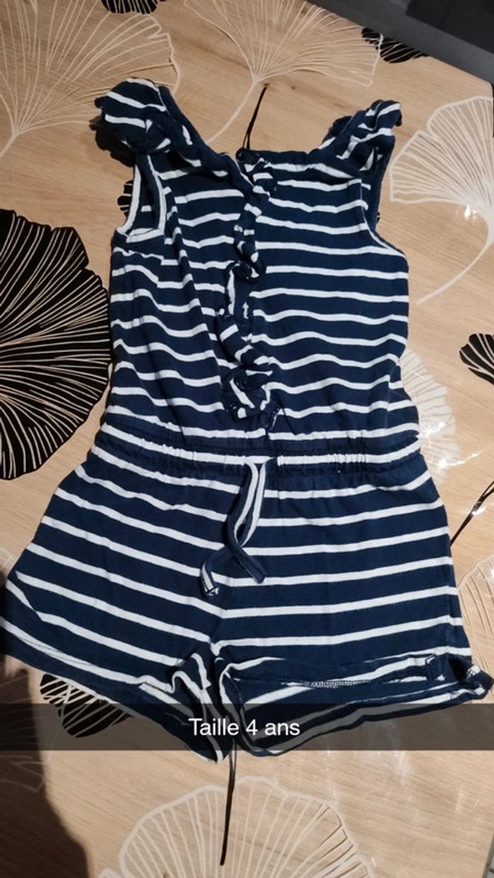 Combi short taille 4 ans