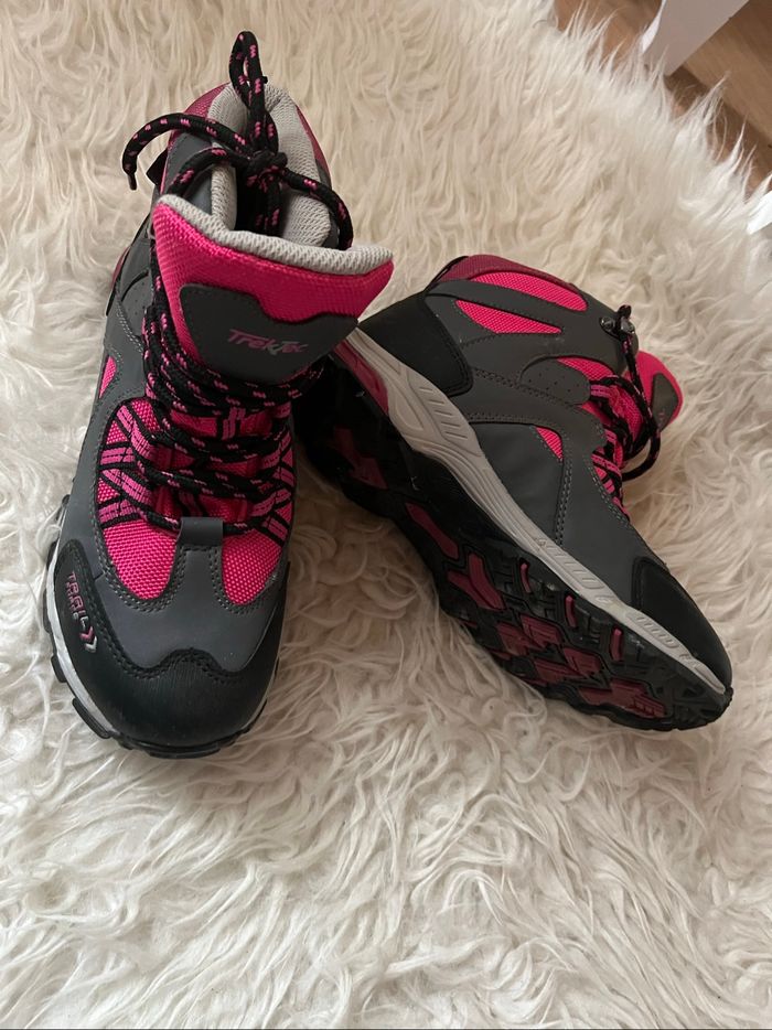 Chaussures de marche montantes fille rose T35 TREKTEC  TBE 🥾