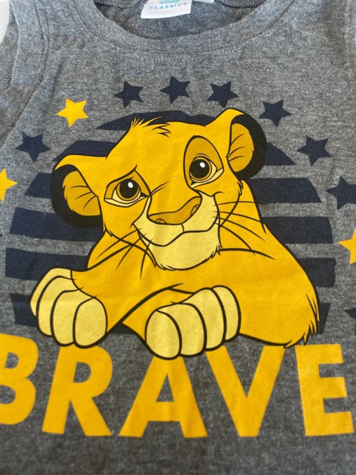 T-shirt Disney, le Roi Lion, quatre ans neuf - photo numéro 3