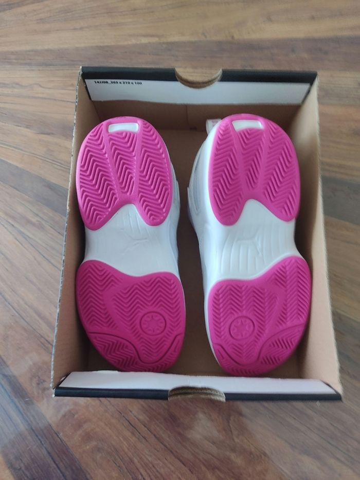 Baskets Jordan max aura 6 T 33 - photo numéro 7