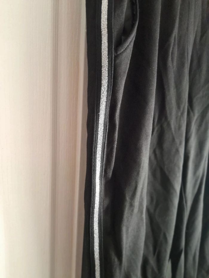 Pantalon noir liseré argenté 38/40 - photo numéro 2