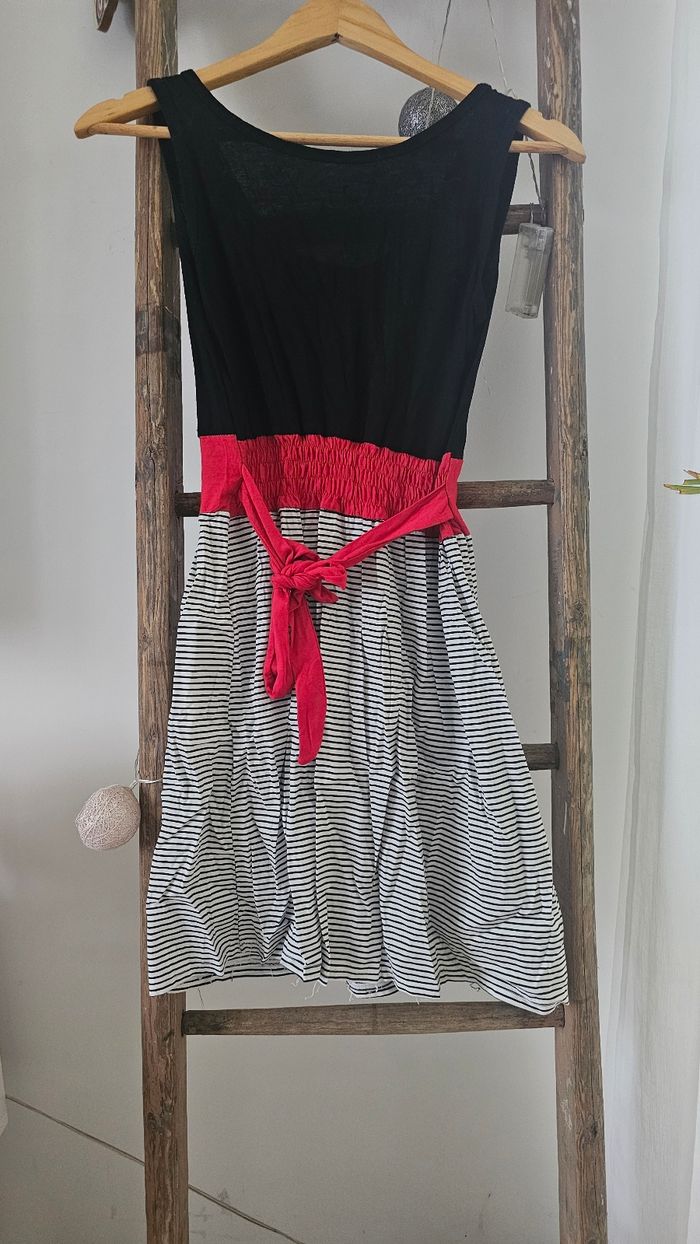 Robe d'été taille 38 M - photo numéro 2