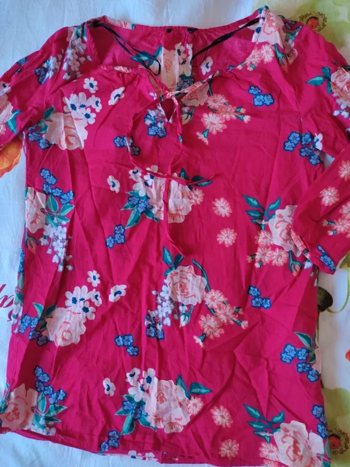 Blouse fleurie manches 3/4 - photo numéro 2