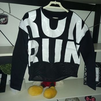 Sweat léger neuf Bicolore bas resille Primark 10 11ans