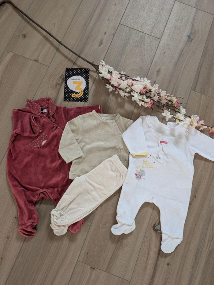 Lot 3 pyjamas 3 mois