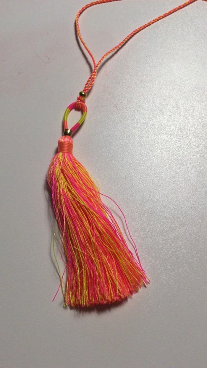 Collier fluo top effet neuf - photo numéro 2