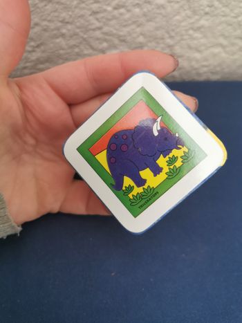 Mini-serviette magique Dinosaure neuve
