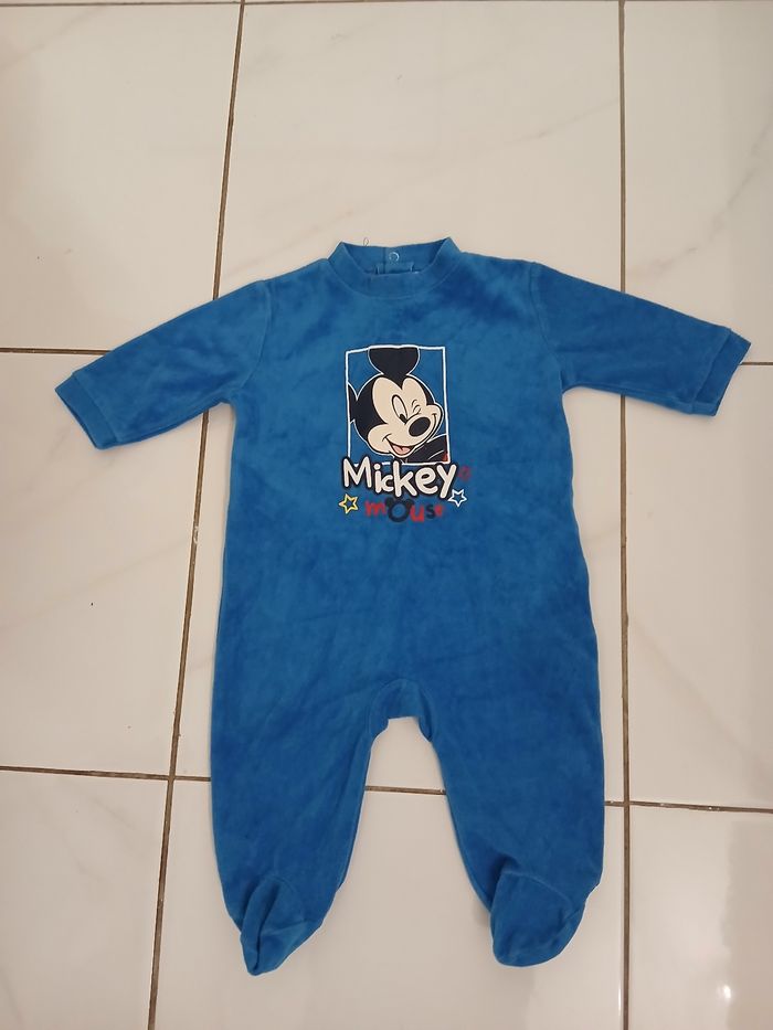 Pyjama garcon mikey mouse taille 6 mois - photo numéro 2