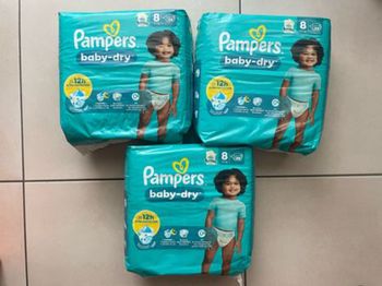 Lot de 3 Pampers T.8
