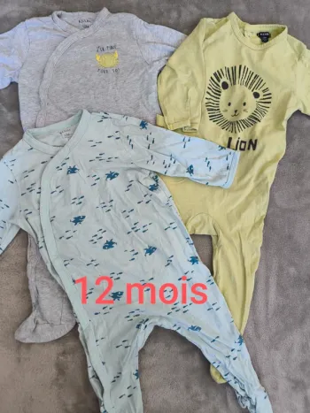 Lot 3 pyjamas fins 12 mois