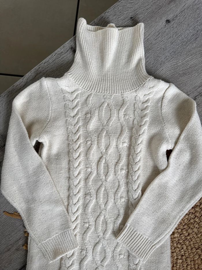 Robe pull Kiabi 8 ans - photo numéro 2