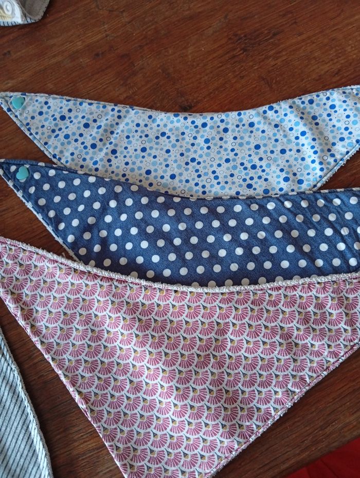 Lot de 5 bavoirs bandanas anti bavouille - photo numéro 3