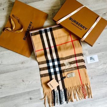 Écharpe Burberry cachemire 185×40 cm – Neuve