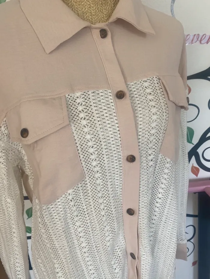 Chemise ou blouse d’été tissu respirant confortable décontractée taille L - photo numéro 2