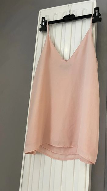Top rose pale