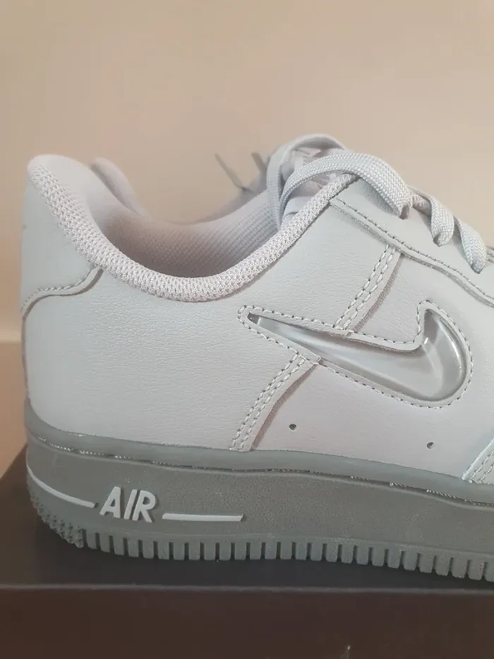 Nike Air Force 1 (37.5) - photo numéro 3