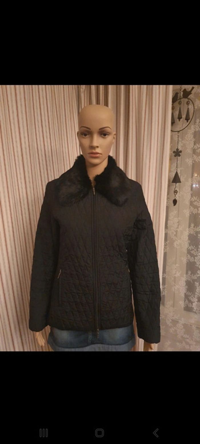 Veste Matelassé Stefanel noire fr 38 col fourrure