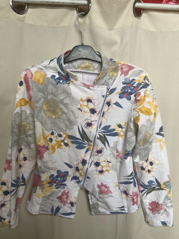 Veste fleurie - photo numéro 4