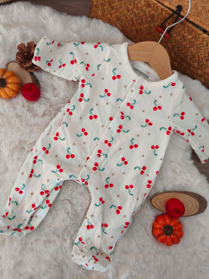 Lot de 3 pyjama collection cerise ~ 1 mois - photo numéro 3