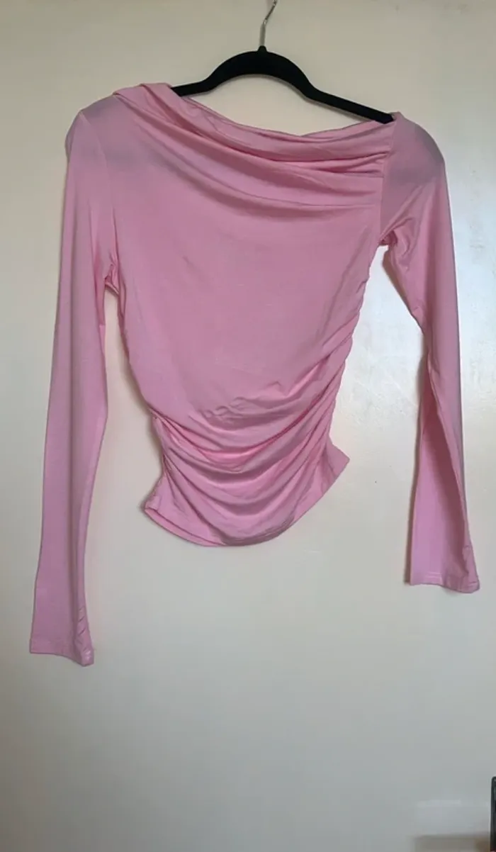 Top rose épaule dénudée T36 - Neuf 💕 - photo numéro 2
