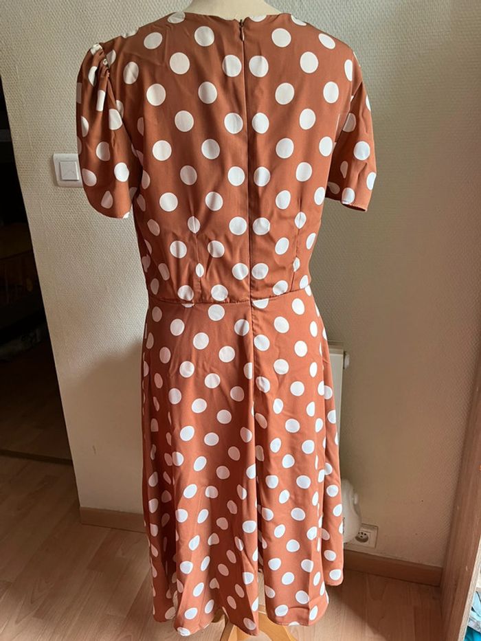 Jolie robe chic mi-saison marron à pois blancs T. L femme neuve avec étiquette - photo numéro 3